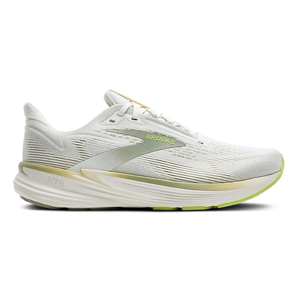 Brooks Revel 8